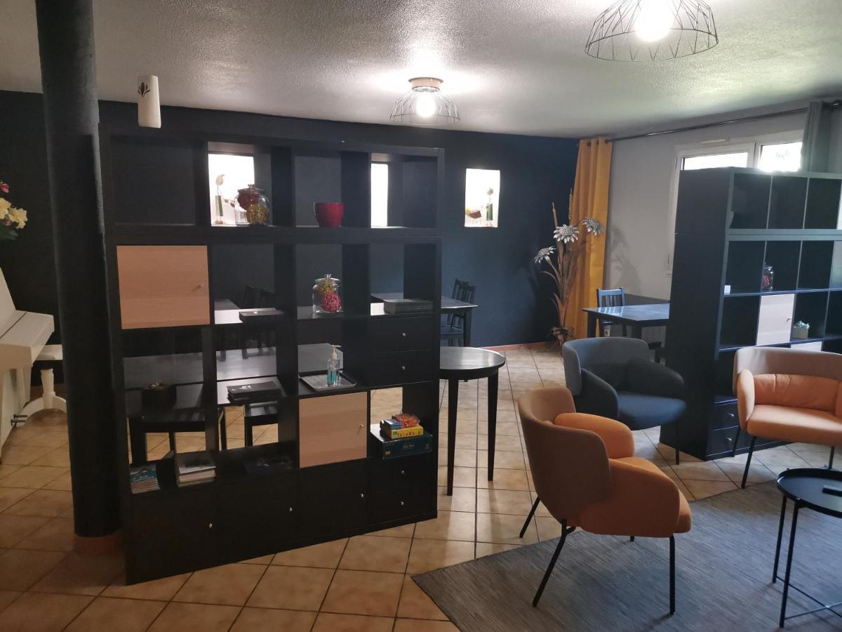 Logis Hotel Le Lac Embrun Bagian luar foto