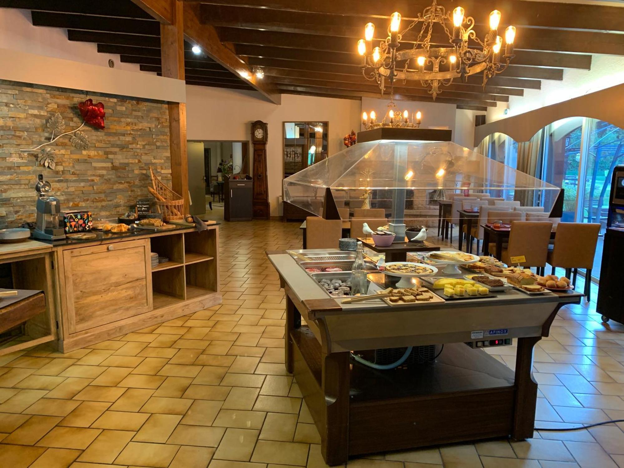 Logis Hotel Le Lac Embrun Bagian luar foto