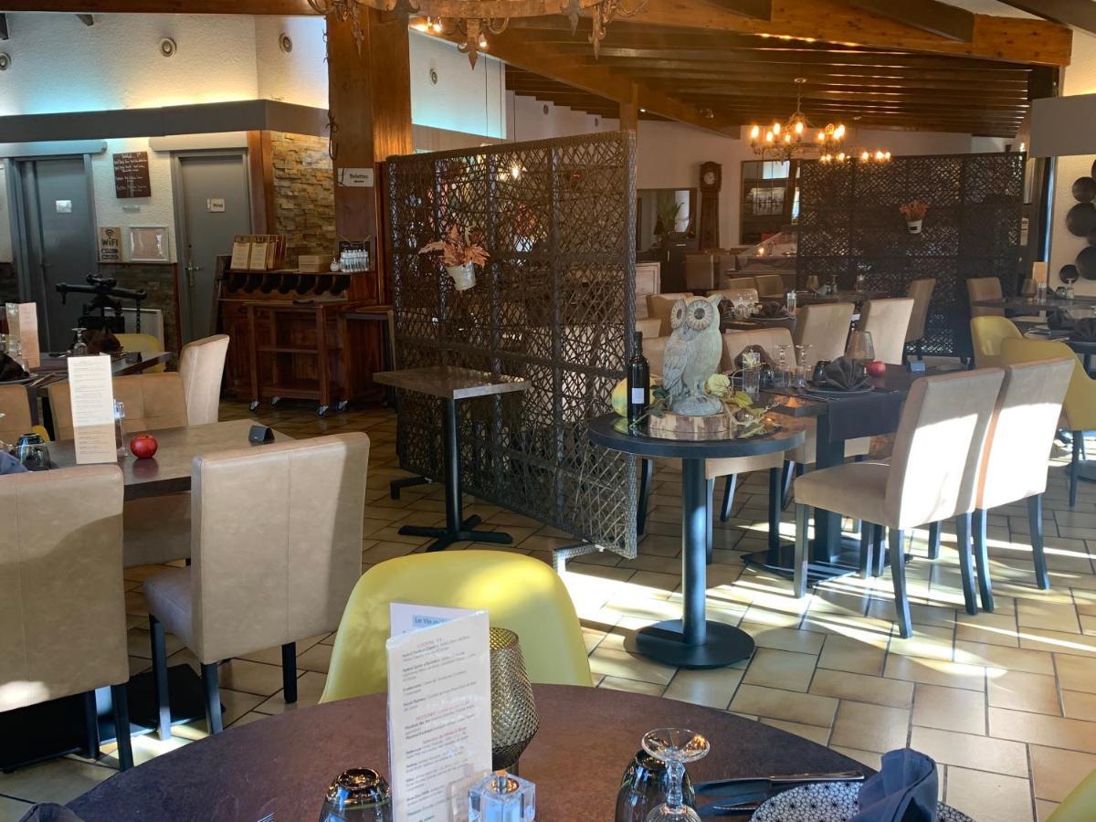 Logis Hotel Le Lac Embrun Bagian luar foto