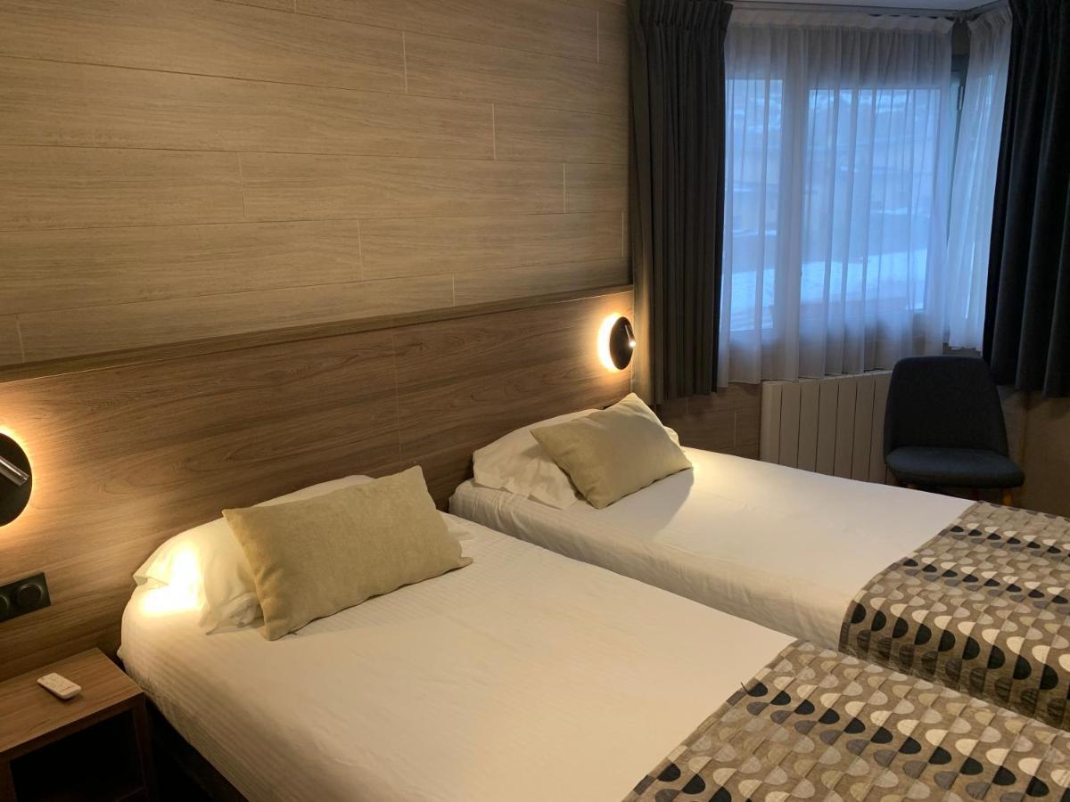 Logis Hotel Le Lac Embrun Bagian luar foto