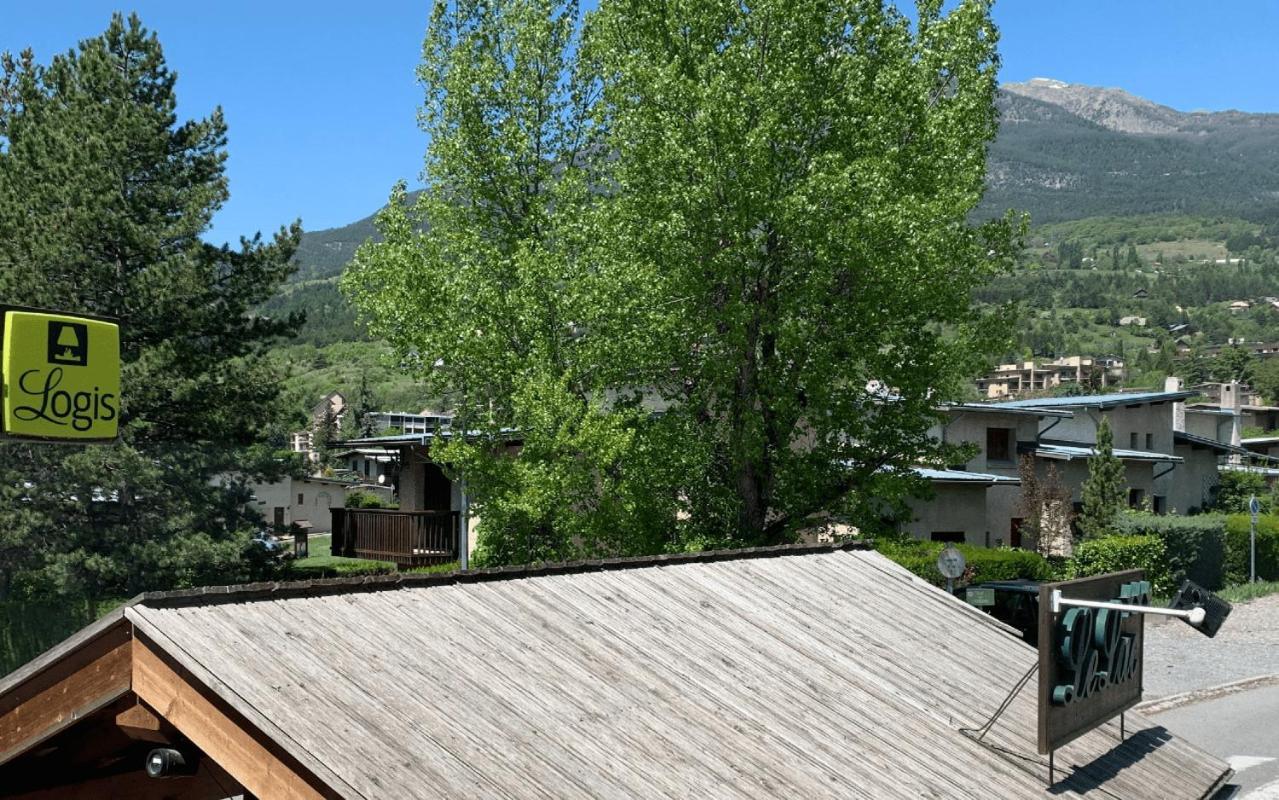 Logis Hotel Le Lac Embrun Bagian luar foto
