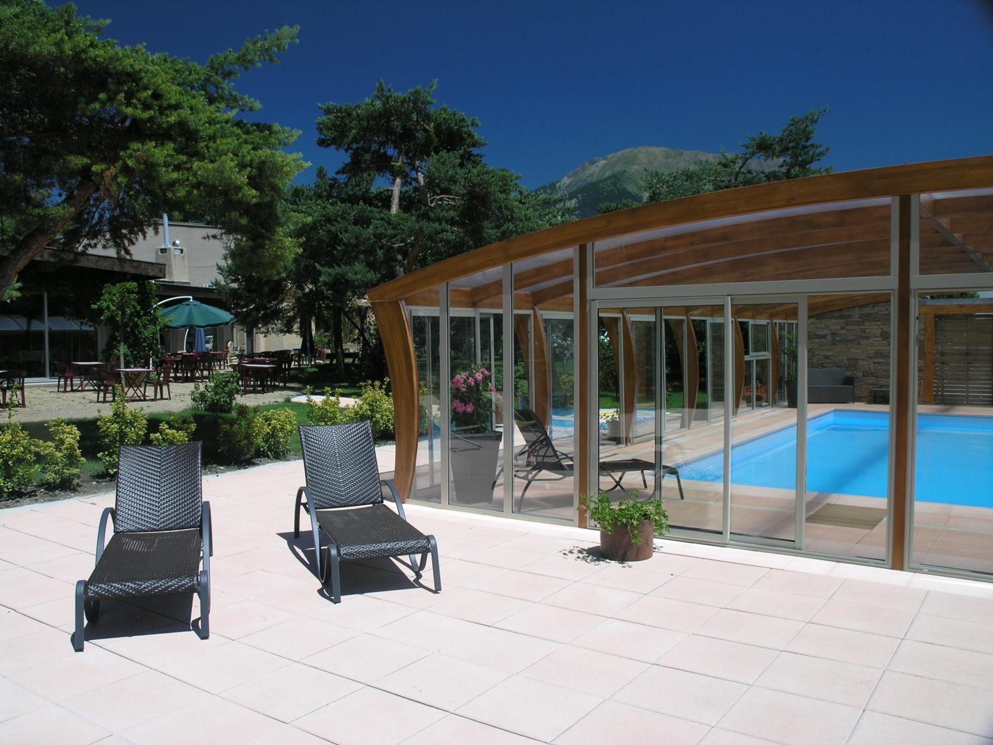 Logis Hotel Le Lac Embrun Bagian luar foto