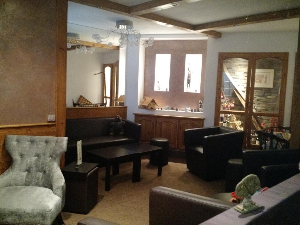 Logis Hotel Le Lac Embrun Bagian luar foto